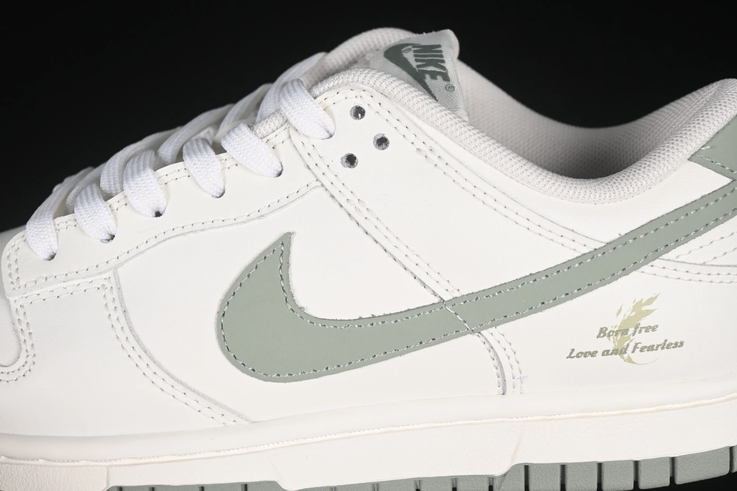 All Categories Nk SB Dunk Series Nk SB Dunk Low Low-top sneakers Nike SB Dunk Low Born Free Anniversary high-end customization Low-top casual sneakers WG0406-021